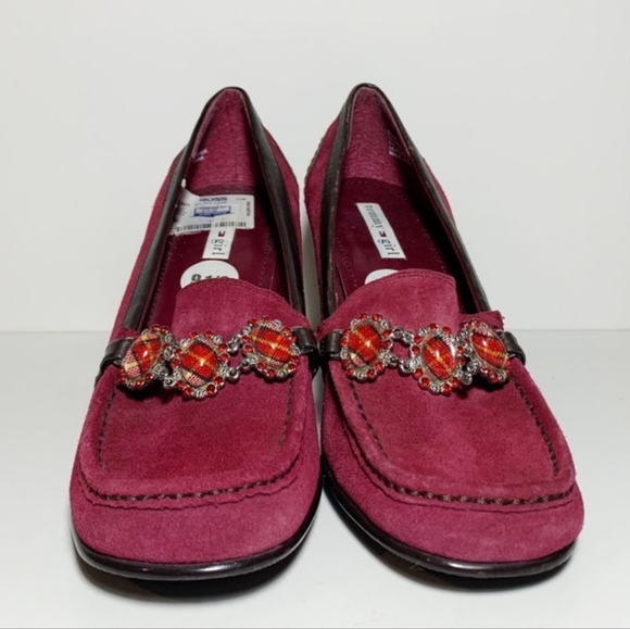 HILFIGER GIRL Burgundy Suede Beaded Loafer Heels 9.5 - Picture 2 of 8